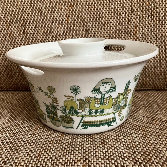 Vintage Figgjo lidded casserole, Market design - Picture 2 of 14